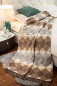 Koc bawełniany akrylowy 150x200cm. 1388/1 beżowy czekoladowy romby narzuta pled