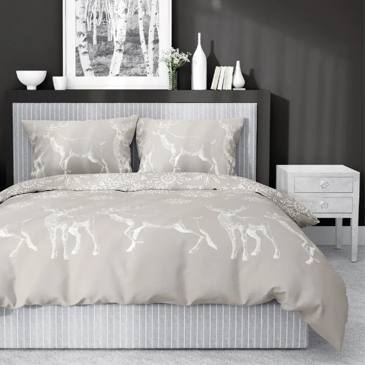 big_posciel-satynowa-180x200-swiateczna-renifery-bezowa-4675-a-home-satin-131-2 (1).webp